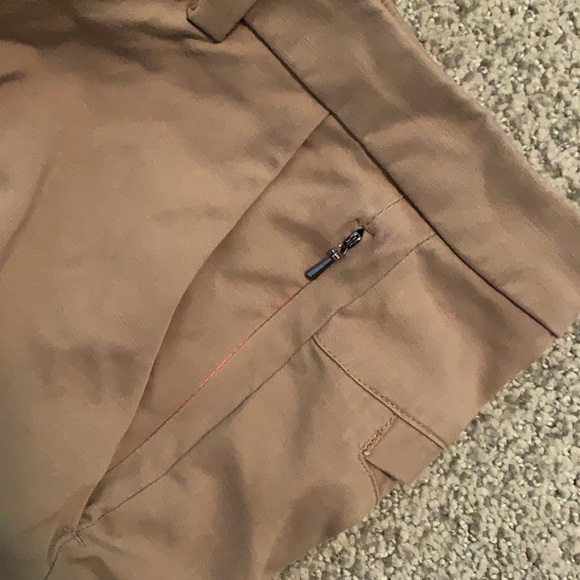 Men’s lululemon pants - Picture 3 of 6